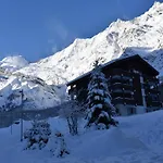 Topas 24 By Interhome * 萨斯费